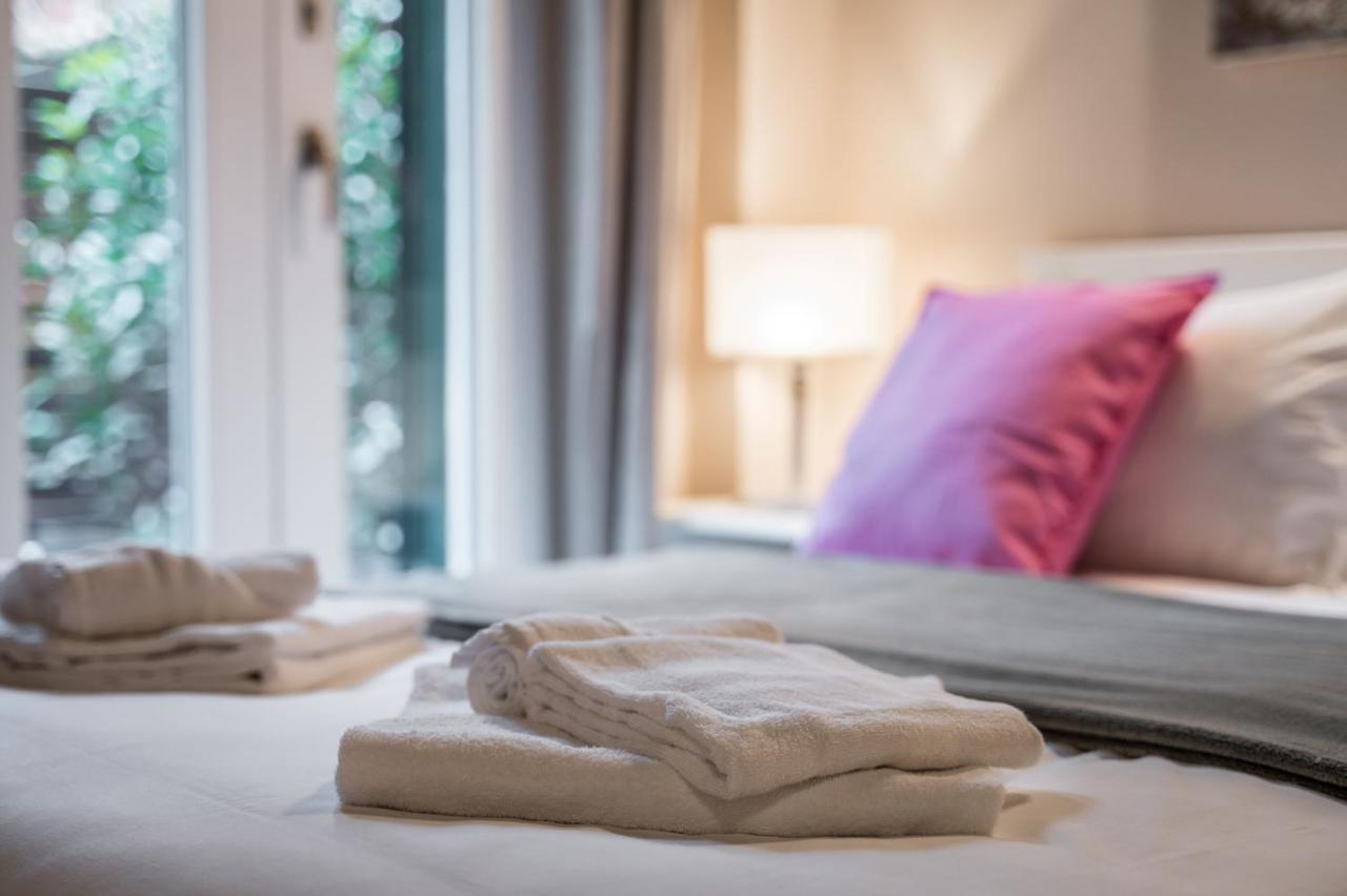 Broccaindosso Wood Apartments 5* Bologna Luaran gambar
